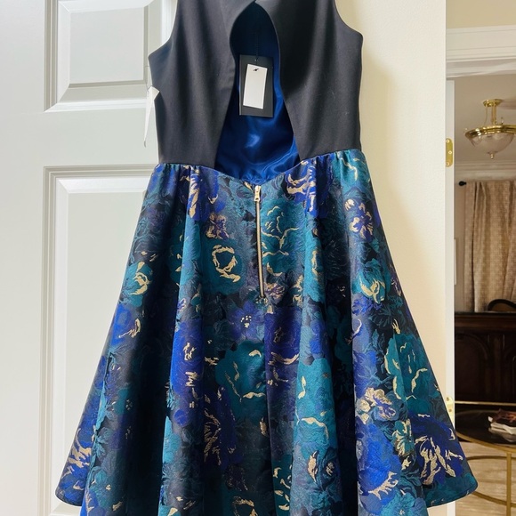 NWT ABS Elegant Blue and Gold dress with cutout back size 7 - Picture 7 of 13